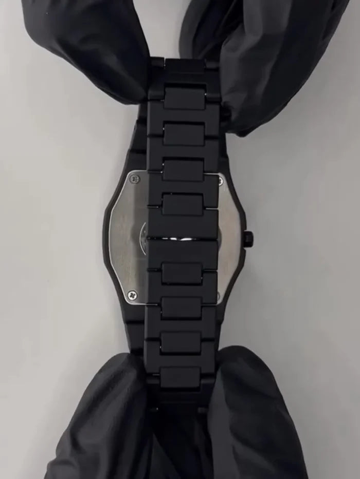 Arabic Aura Watch – Men’s Black Quartz Timepiece with Arabic Numerals
