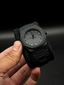 Arabic Aura Watch – Men’s Black Quartz Timepiece with Arabic Numerals